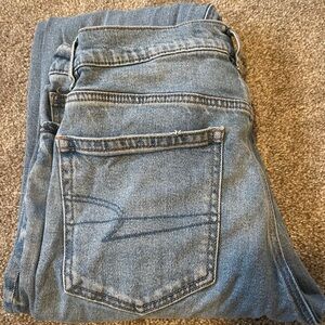 AE Super High Waisted Straight Jean - Size 8